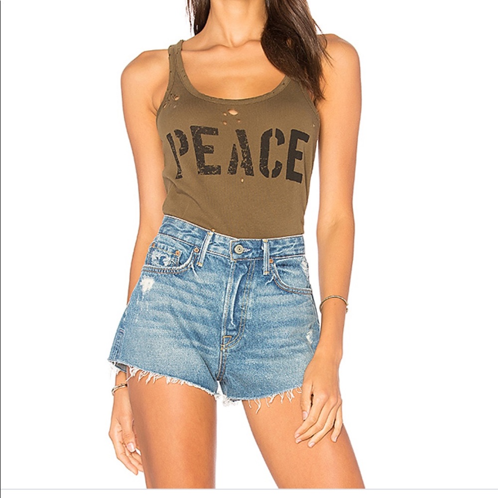 Chaser Distressed Military Peace Tank Top 😍